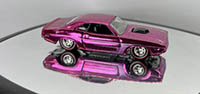 Hot Wheels Classics '70 Hemi Challenger Spectraflame Pink 30 car set